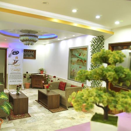 Rnb Select Vijay Delux Hotel Sultānpur Exterior foto
